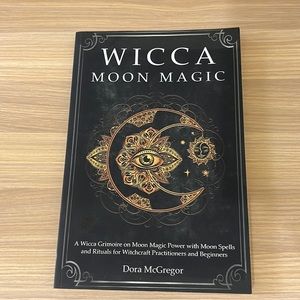 Wicca Moon Magic Book